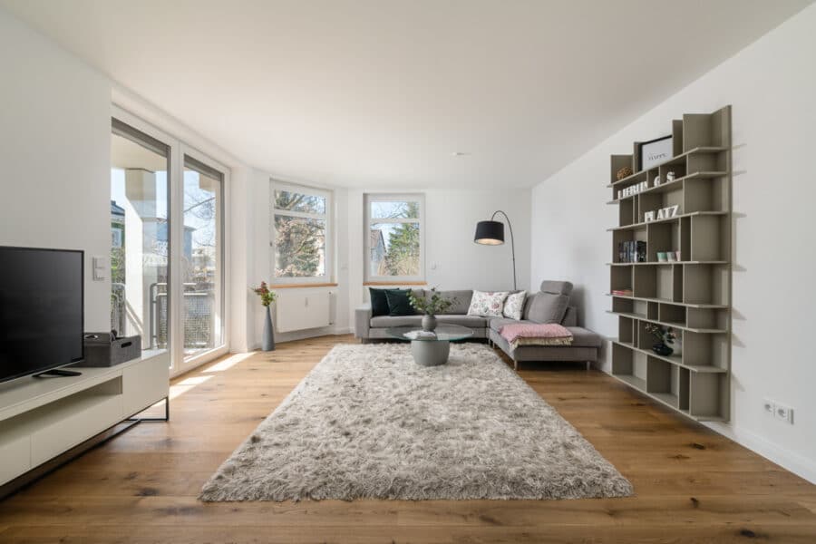 Top renovierte, bezugsfreie 3-Zimmerwohnung mit Südbalkon und guter Anbindung, 81243 München, Etagenwohnung