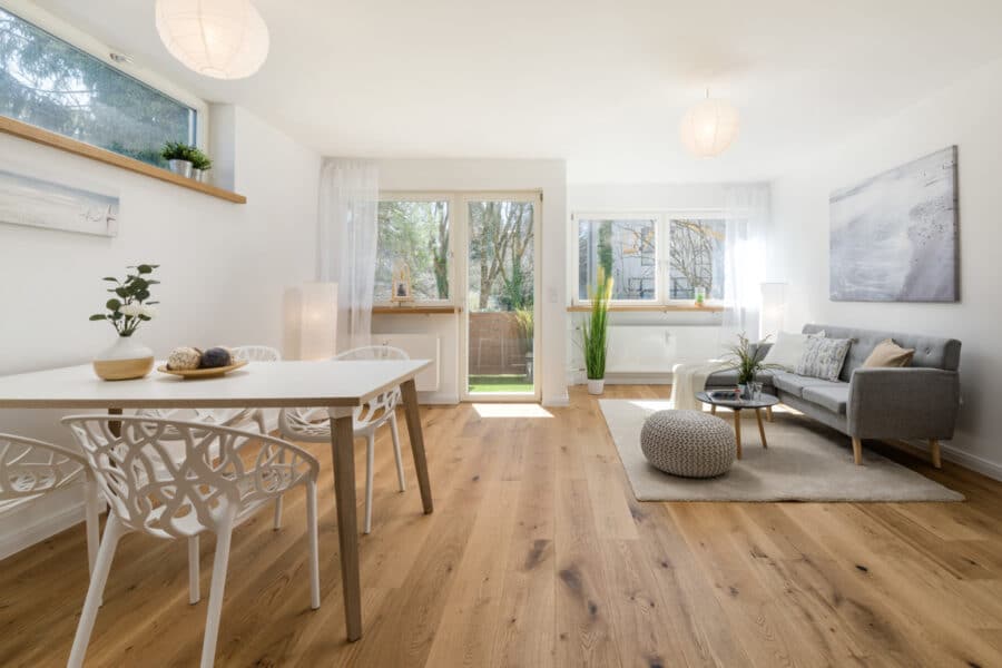 Sonnige und renovierte 2-Zimmer Wohnung mit Südbalkon, 82319 Starnberg, Erdgeschosswohnung