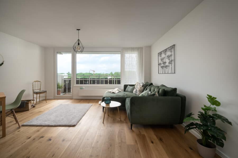 Wieder verfügbar! Bezugsfertiges und renoviertes Apartment mit Schlafraum und Süd-Balkon - Wohnbereich