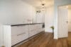Wieder verfügbar! Bezugsfertiges und renoviertes Apartment mit Schlafraum und Süd-Balkon - Küche
