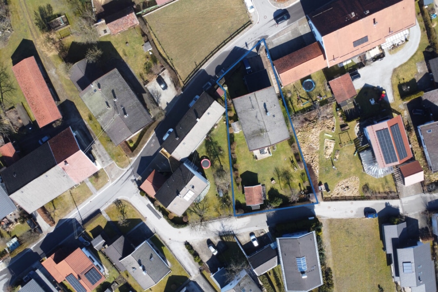 Mehrfamilienhaus mit Baurecht & Ausbaureserve – Investment mit Perspektive, 83071 Stephanskirchen, Mehrfamilienhaus