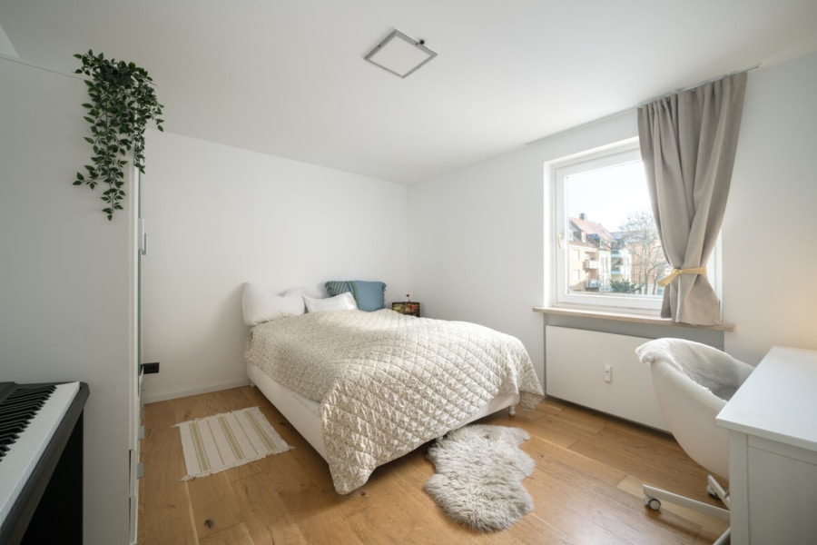 Vermietungssichere 2-Zimmer Altbauwohnung mit langfristigem Entwicklungspotenzial, 80686 München, Etagenwohnung